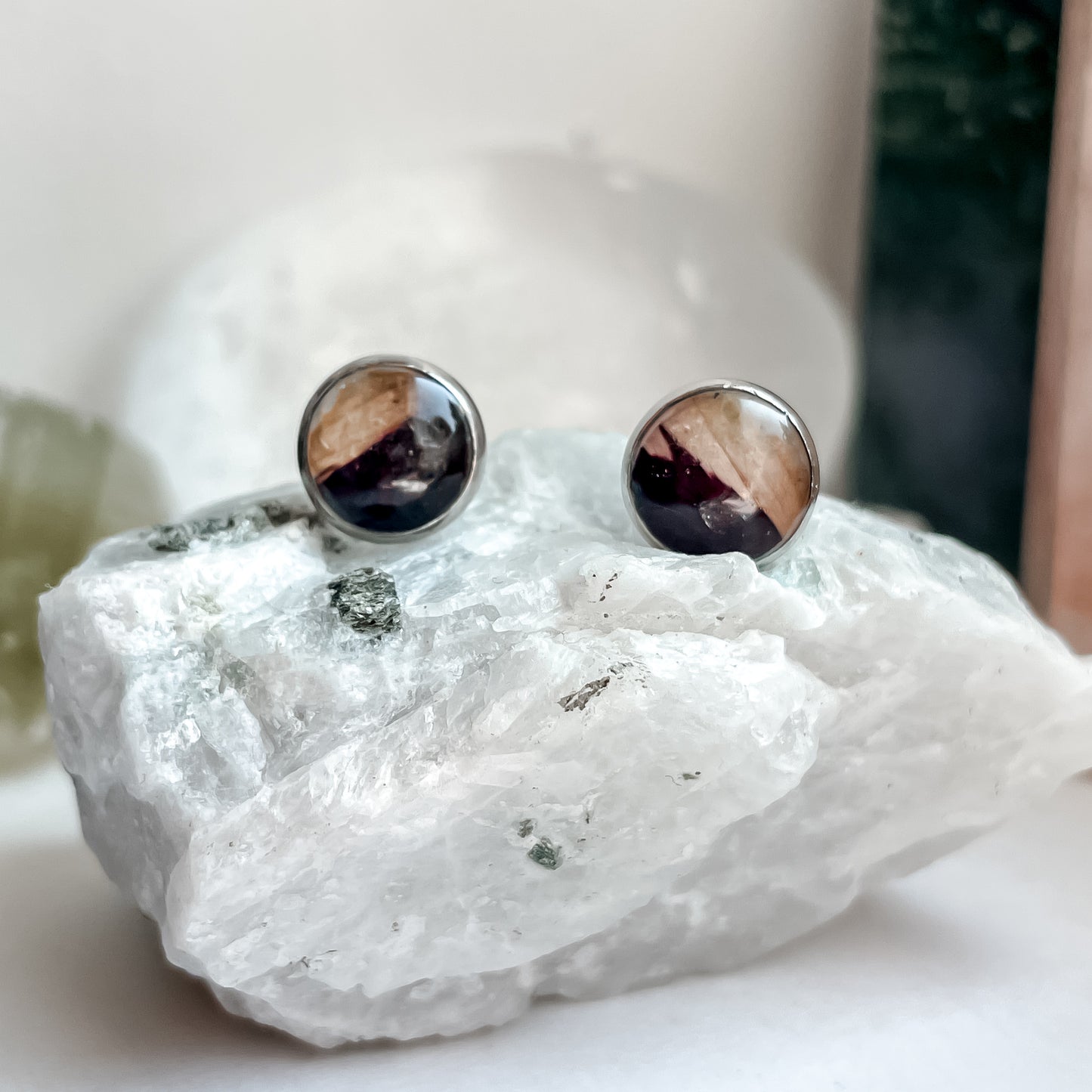 August Stud Earrings - Poppy & Peridot