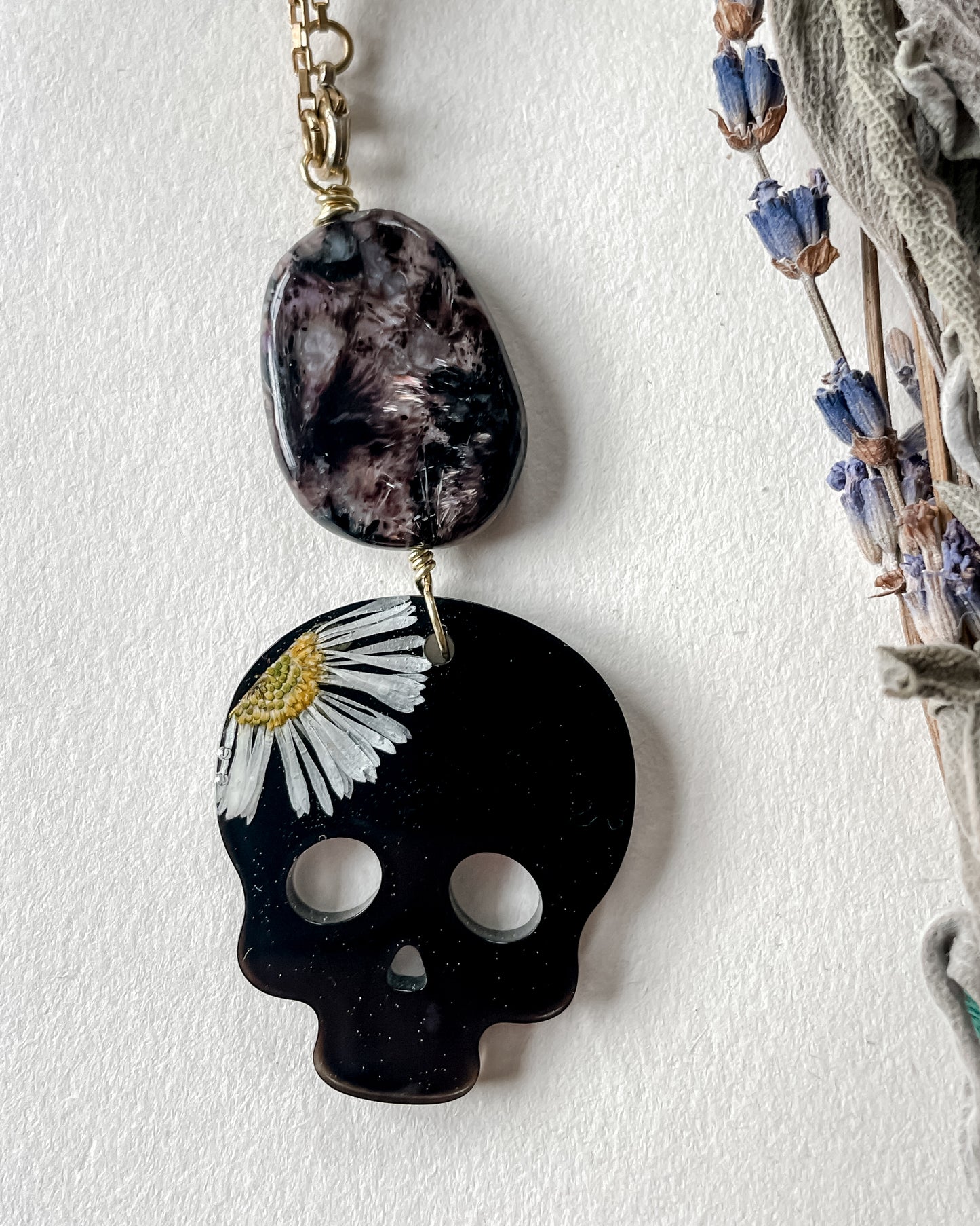 Daisy Skull Window Charms